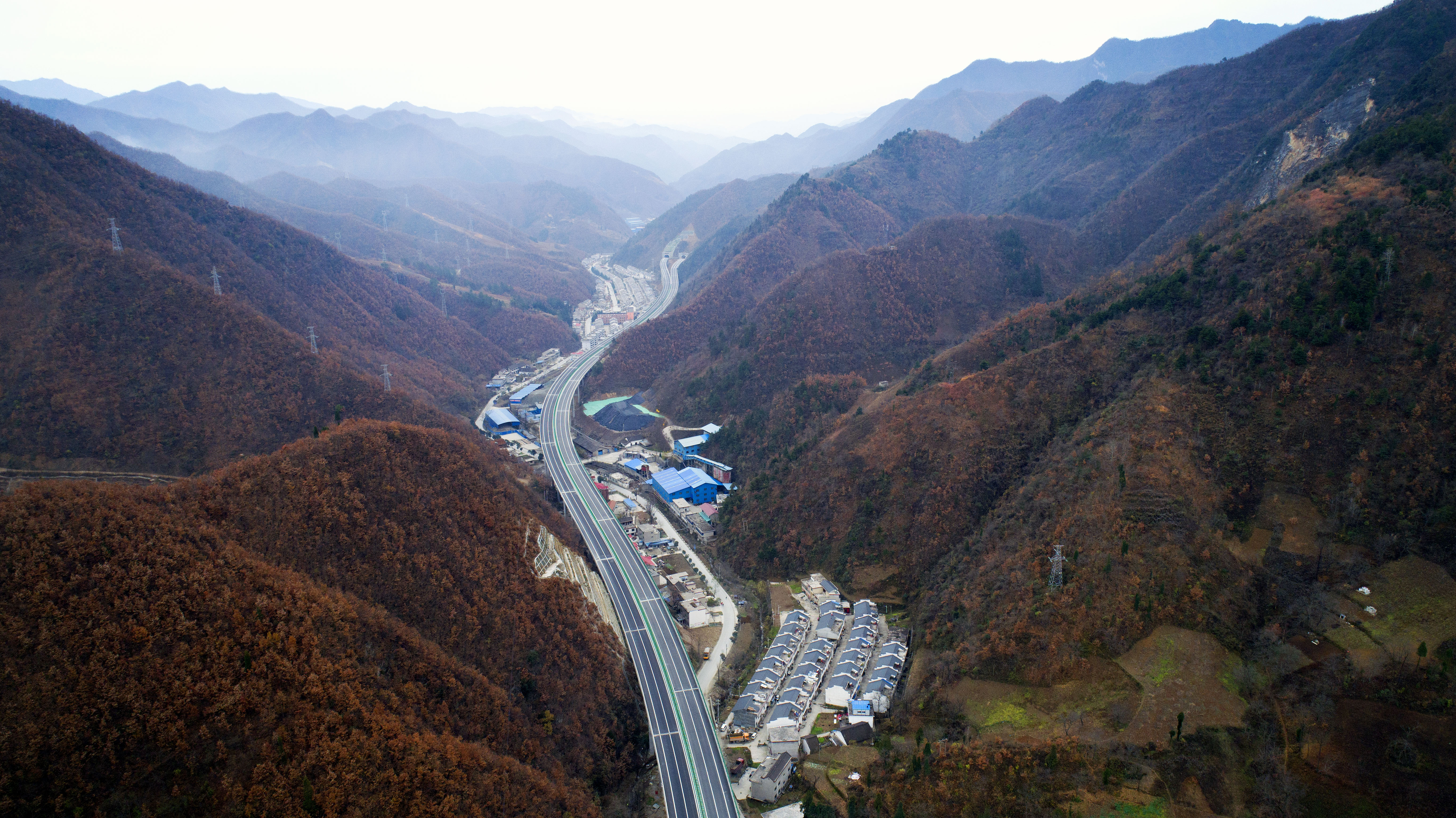 陕西柞水至山阳高速公路即将通车(3)