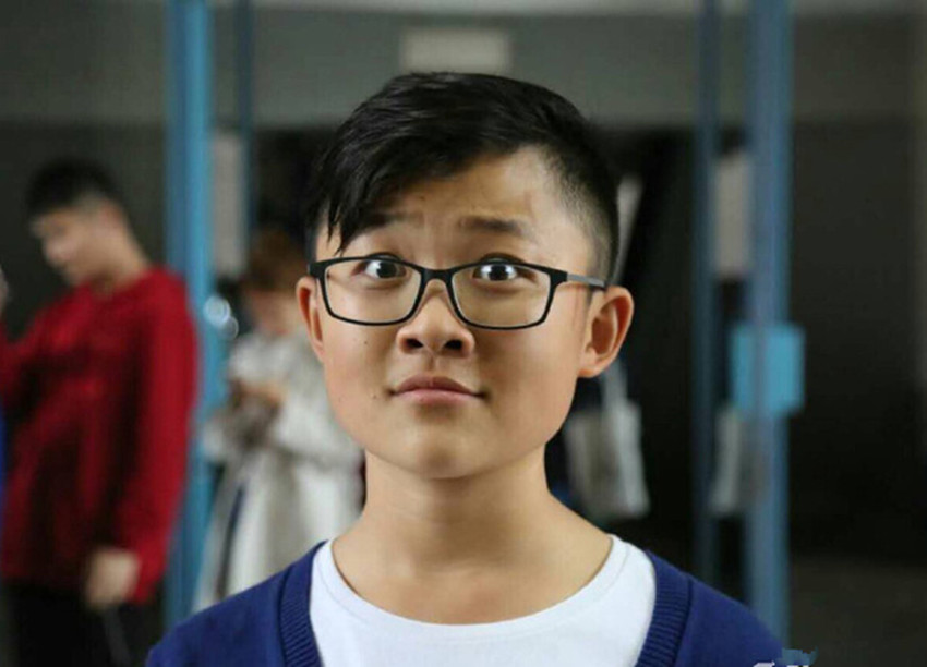 6米身高的他谣言不攻自破