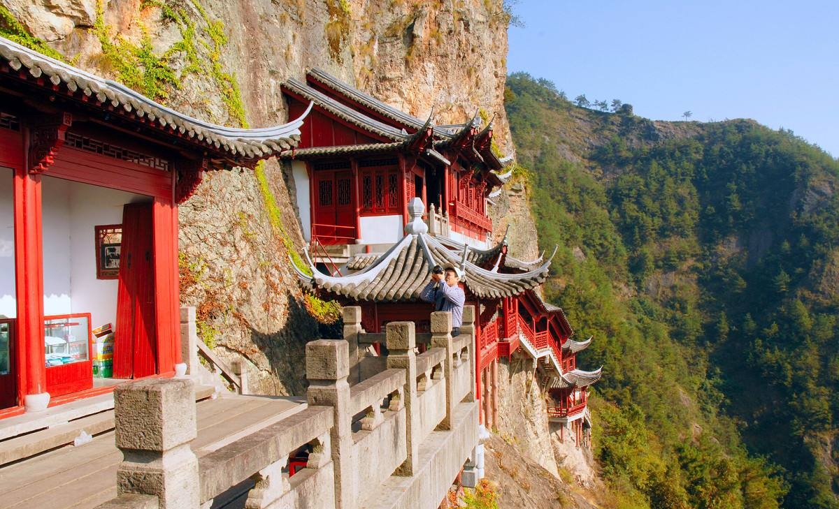 云南省昆明西山悬空寺 转载自百家号作者:老时光