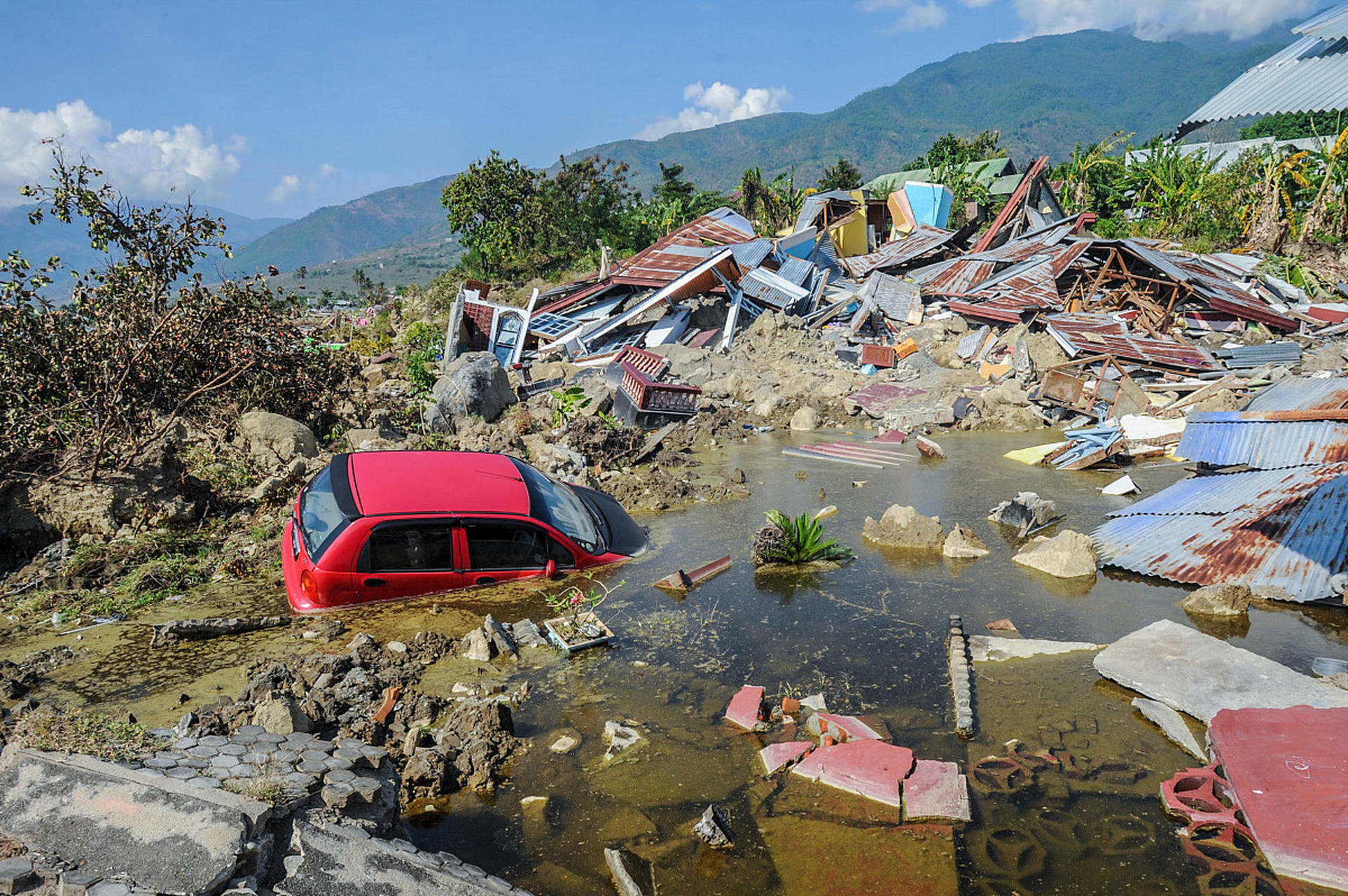 5级地震,震源深度60千米.
