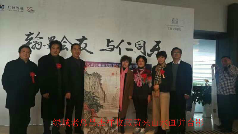 以张振武为指导老师,跟谢士鸿画家学习山水画,跟李传广书法家学书法