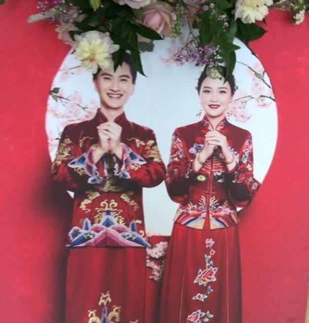 《快樂星球》丁凱樂結婚照曝光,看到新娘長相,網友:郎才女貌