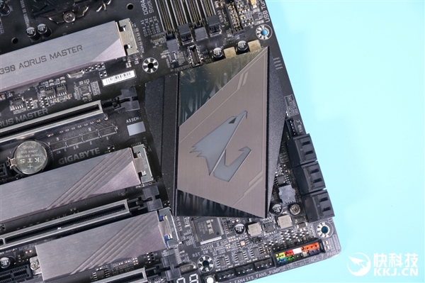 雕中之王!技嘉z390 aorus master图赏
