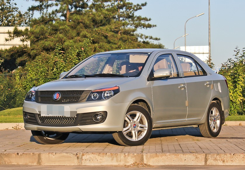 吉利sc6-1.5l 手动精英版,外观设计很大气,给人一种豪华感!