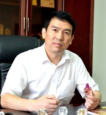 "香水大王"周信钢再接监管罚单 持有2股已逼近举牌线(名单)