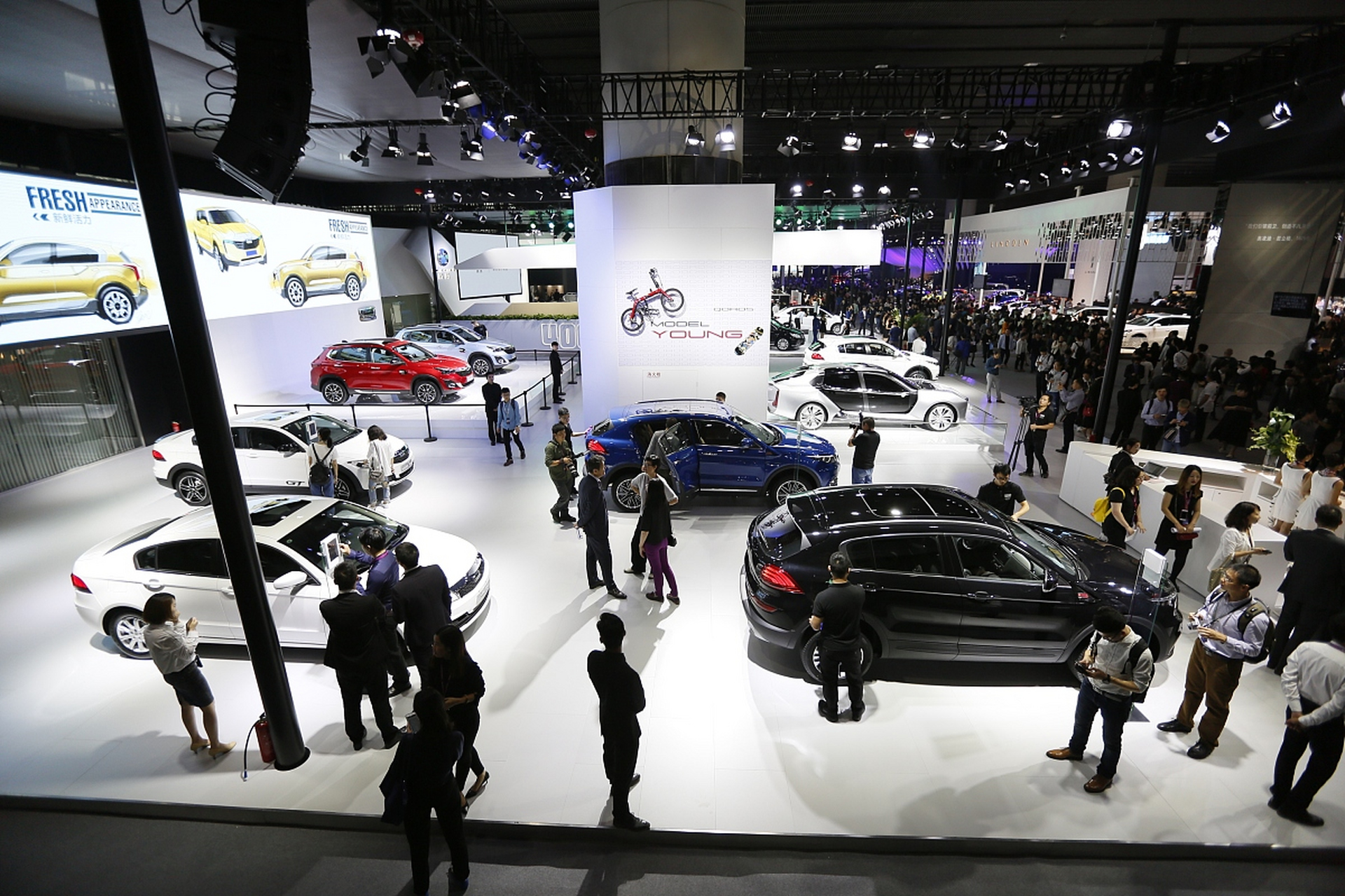 标题:广州车展后天开幕,剧透来了  广州车展后天开幕,剧透来了  车展