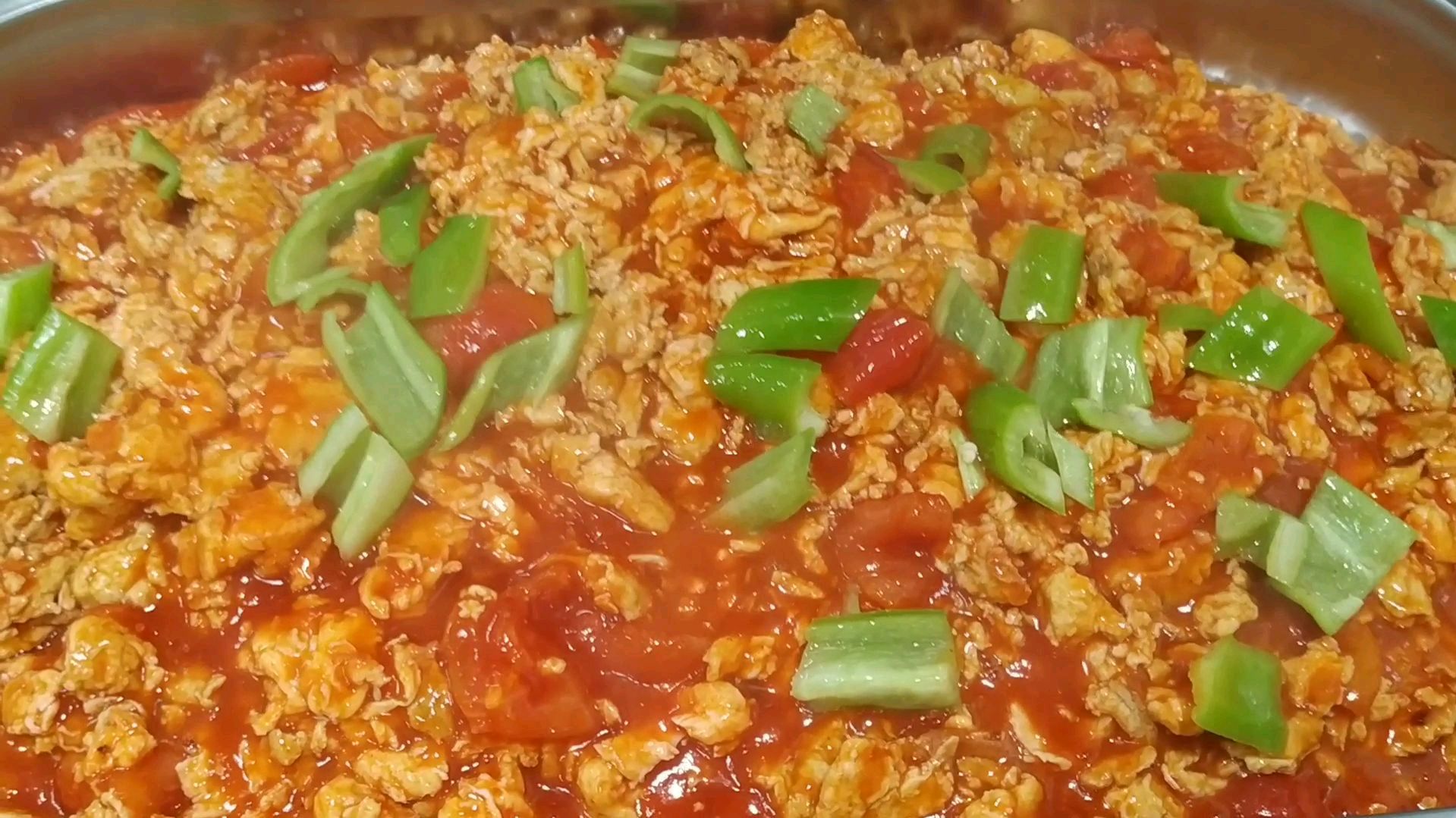 食堂菜品,西红柿炒鸡蛋,拌米饭吃3碗也不够