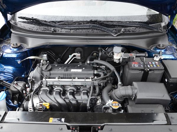 起亚"k2"销量暴跌,直降3万也无济于事,网友直言,不奇怪!