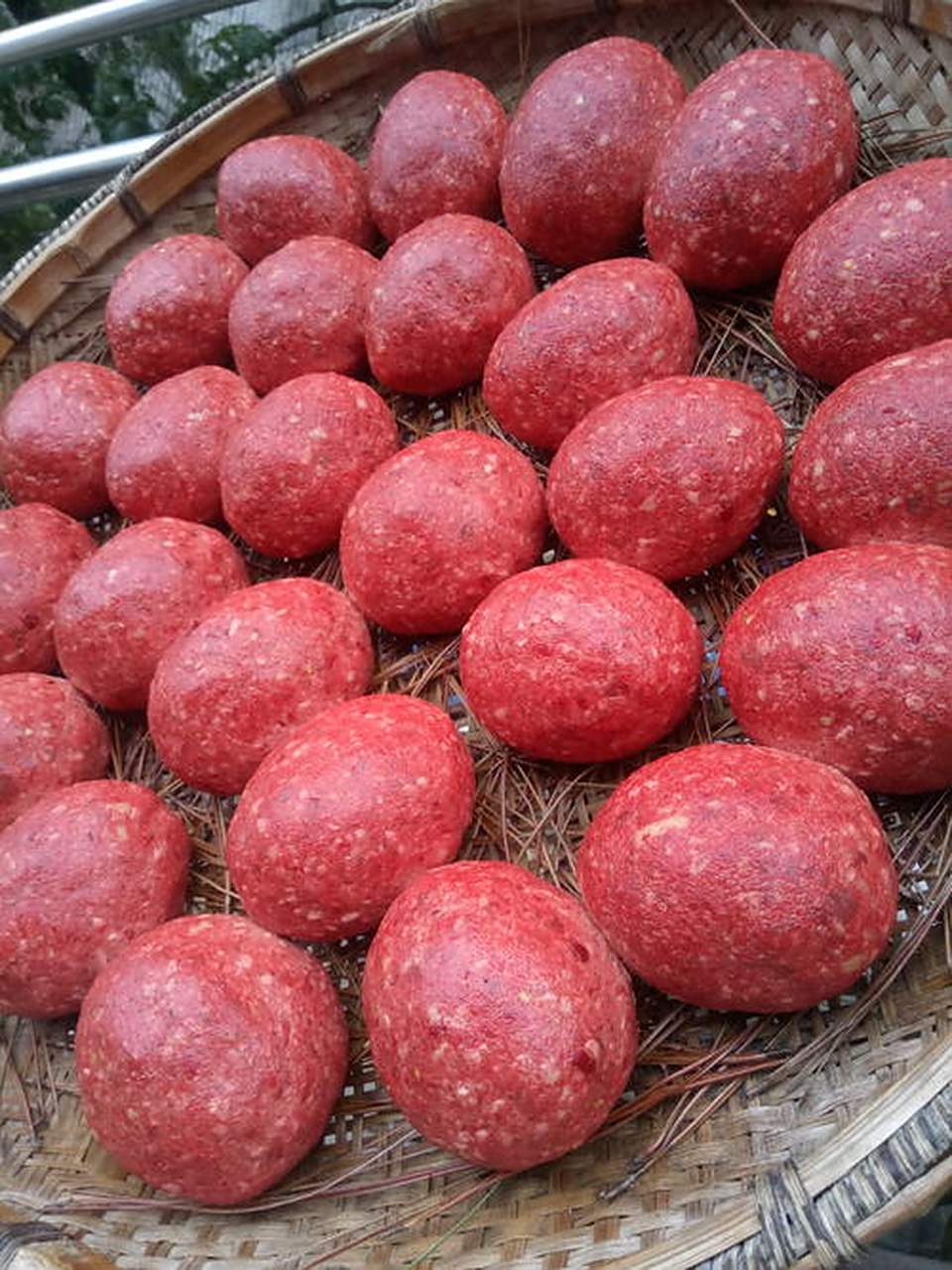 城市小吃地图#猪血丸子又称血粑豆腐或猪血粑,是湖南邵阳地区的汉族