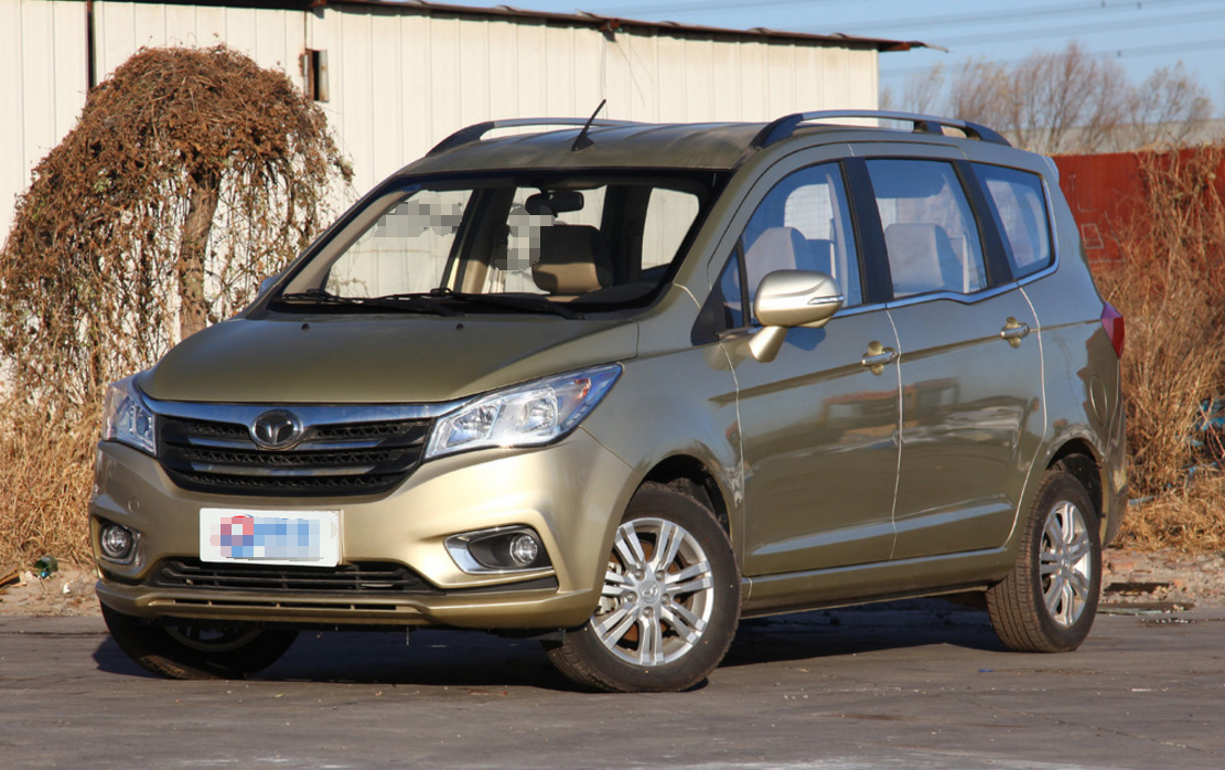 潍柴英致的图解,喜欢这款车的朋友,可以来看一看!