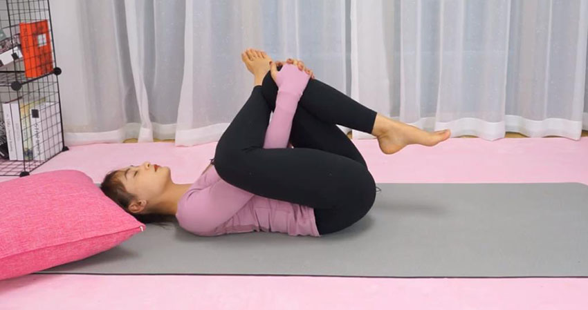 天鹅式——最好的催眠瑜伽,睡不着时做一做,3分钟带你入梦乡!