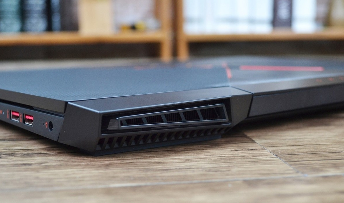 惠普omen15暗影精灵游戏本,单是颜值方面,就有着"不俗"的表现