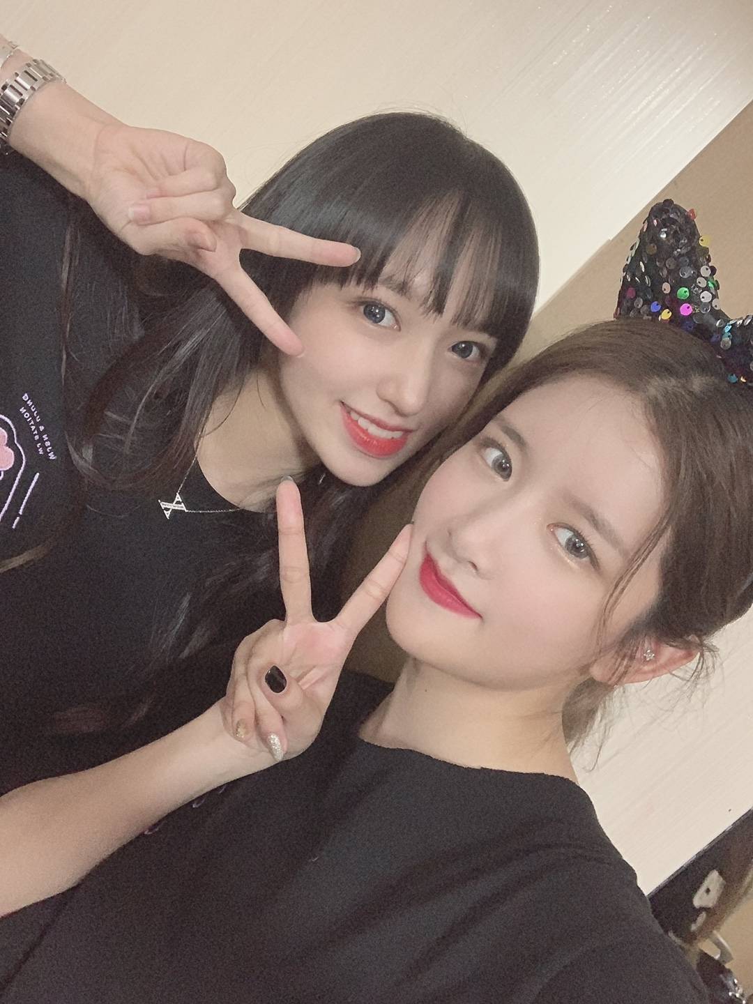 当然是奉上自己没有任何p图的照片,并配文:生图,好像还可以吧.