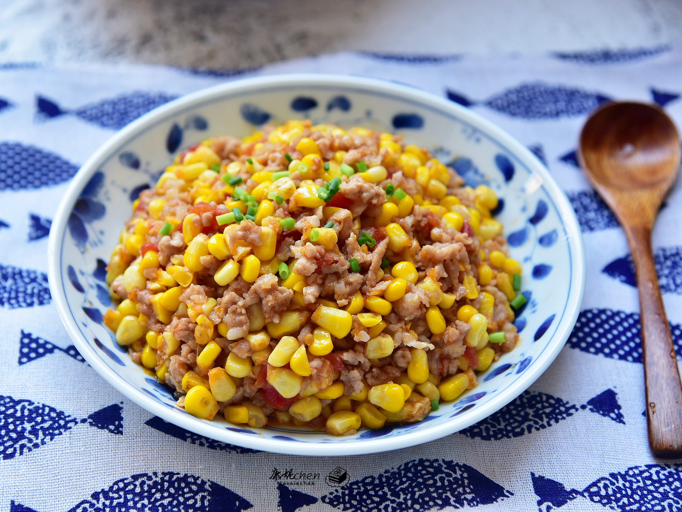 玉米这样炒着吃,鲜嫩可口,营养好吃的下饭菜,孩子夸我有创意