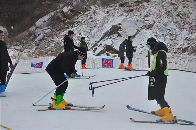 红崖谷滑雪场门票活动来啦