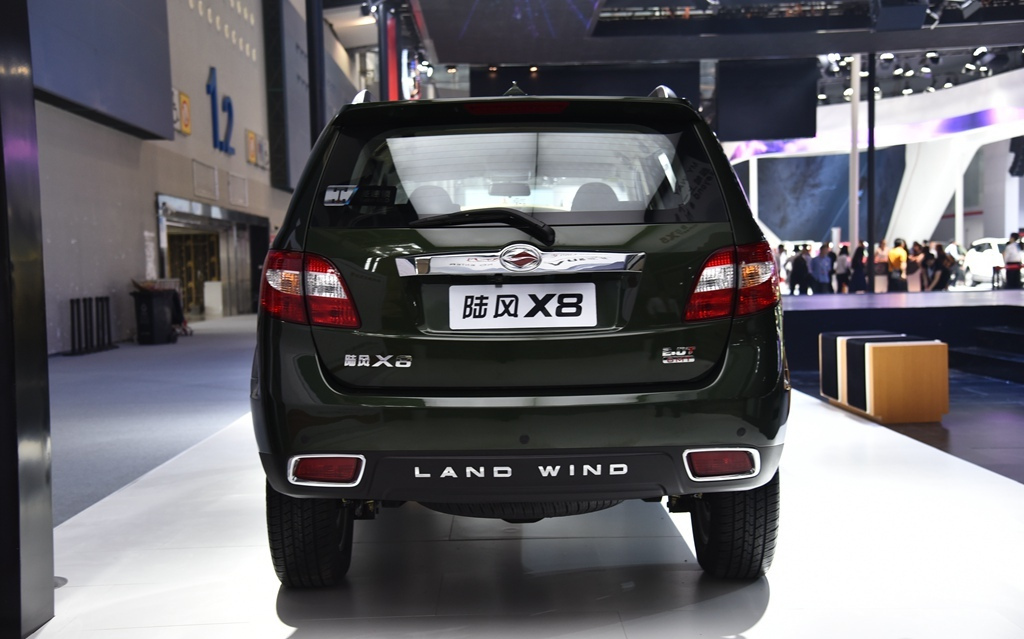 给大家赏析一款陆风x8,霸气外观,一起了解