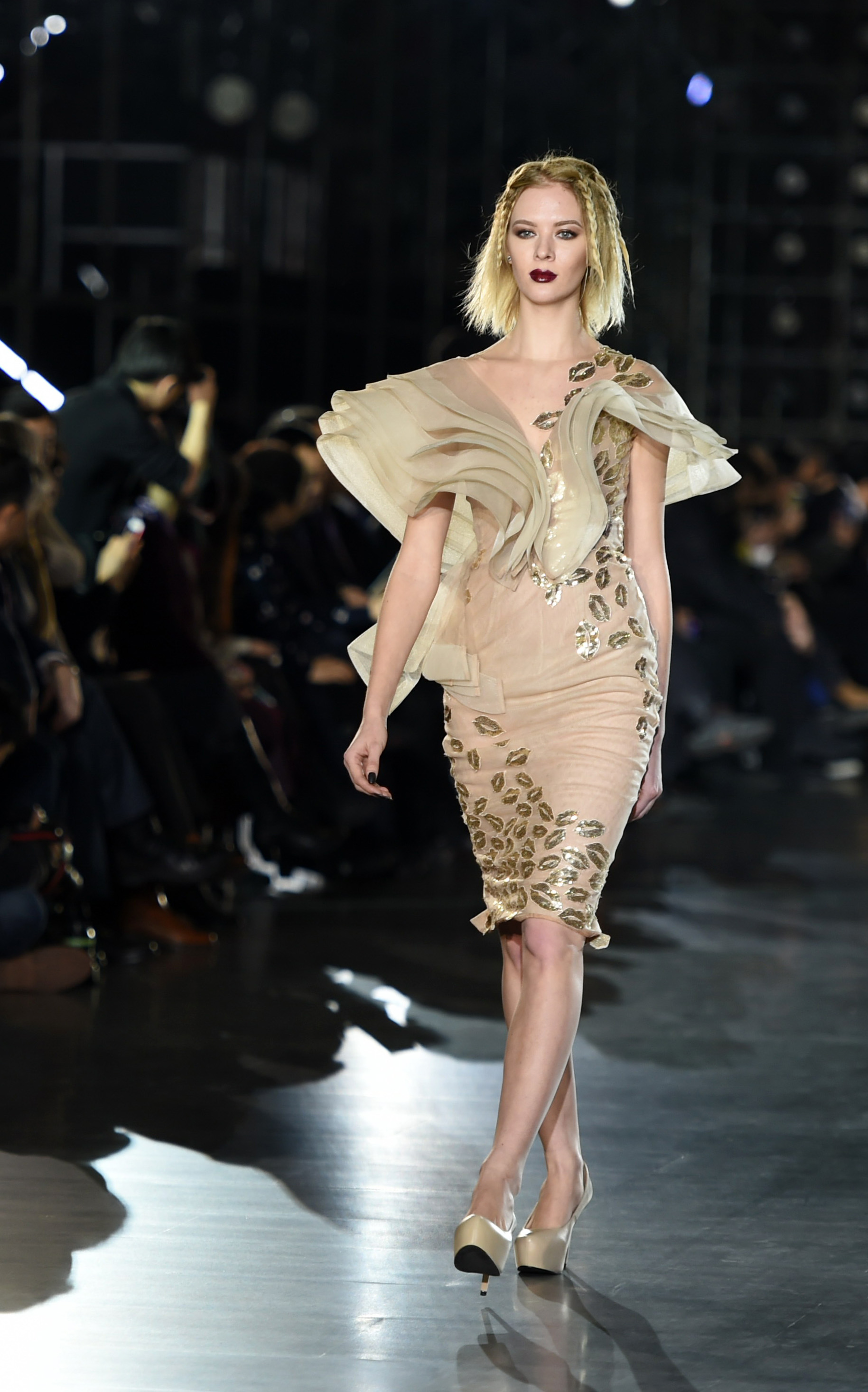 (文化)(6)2018哈尔滨时装周开幕