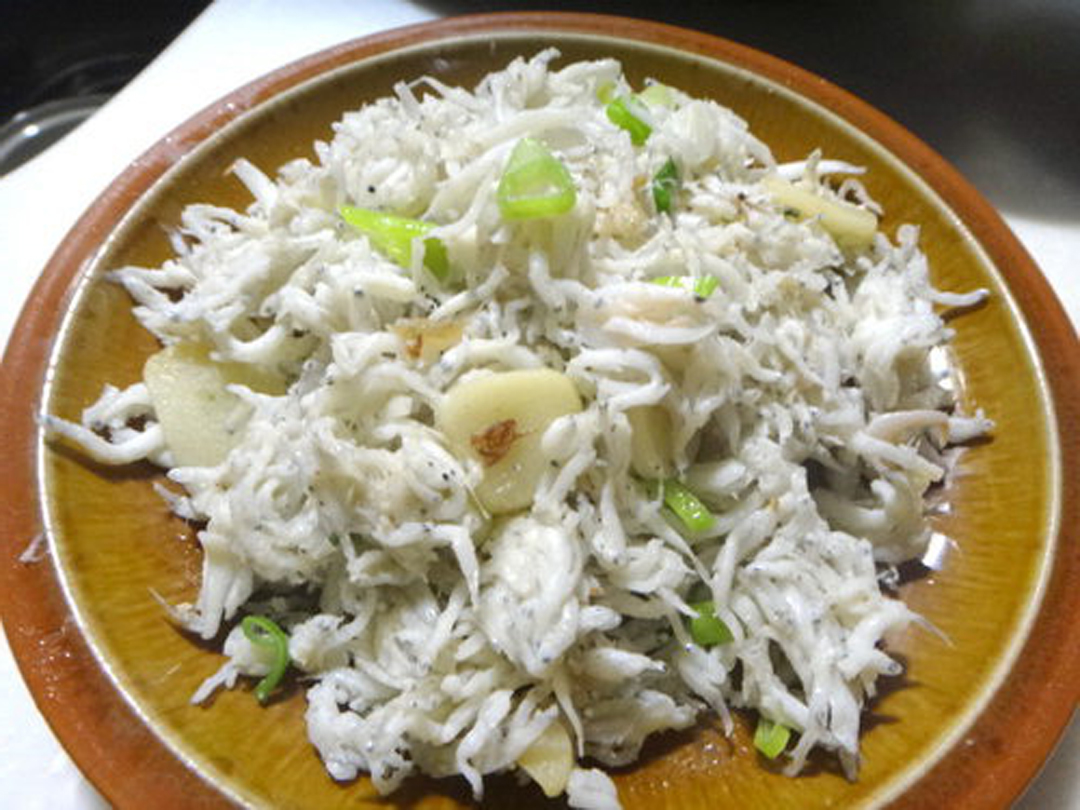 买的吻仔鱼,保证没有漂白,重金属残留的哦