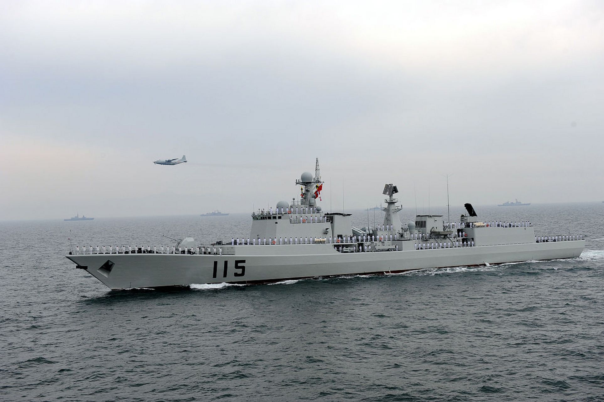 日前,《央视军事》公开报道称海军山东舰编队,已经完成西太远海战备