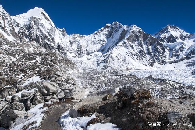 同一纬度,南侧艳阳高照,北侧大雪纷飞,喜马拉雅就是这么优秀!