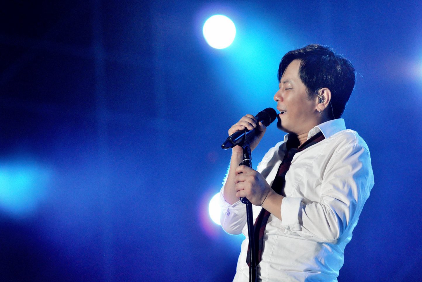 华语乐坛受欢迎的60后男歌手,刘德华入围,你喜欢的是哪位歌手?