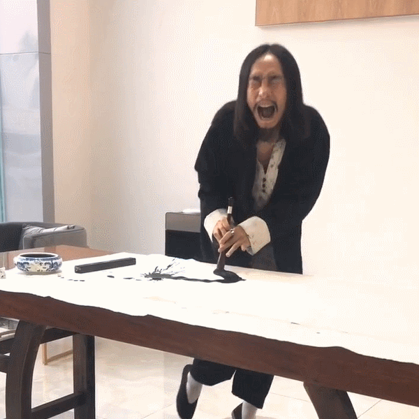 他写丑书讽刺丑书,网友叫好,专家:丑上加丑,这根本不是讽刺!