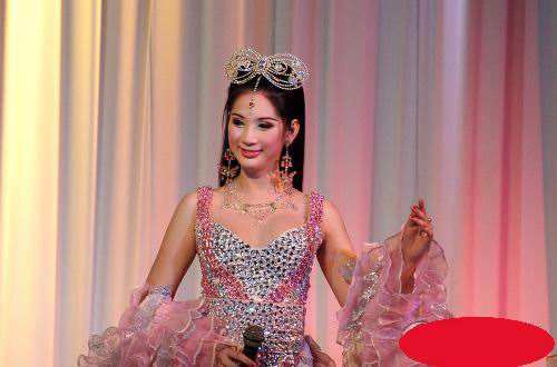 泰国最漂亮的"人妖皇后",成名后想变回男儿身,现在怎么样了?