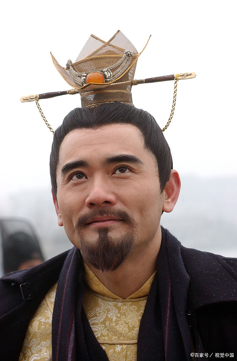 "太子李亨与百姓共议国家命运:从蜀中到灵武的传奇之路"