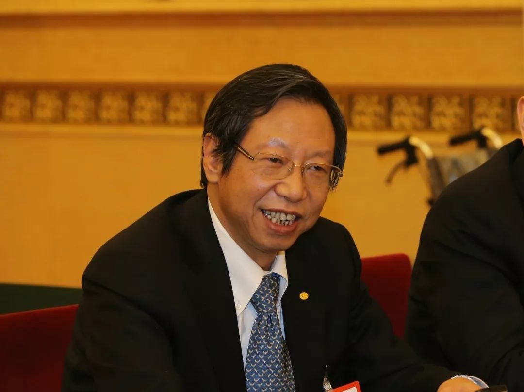 李建新 中国汽车的守望者