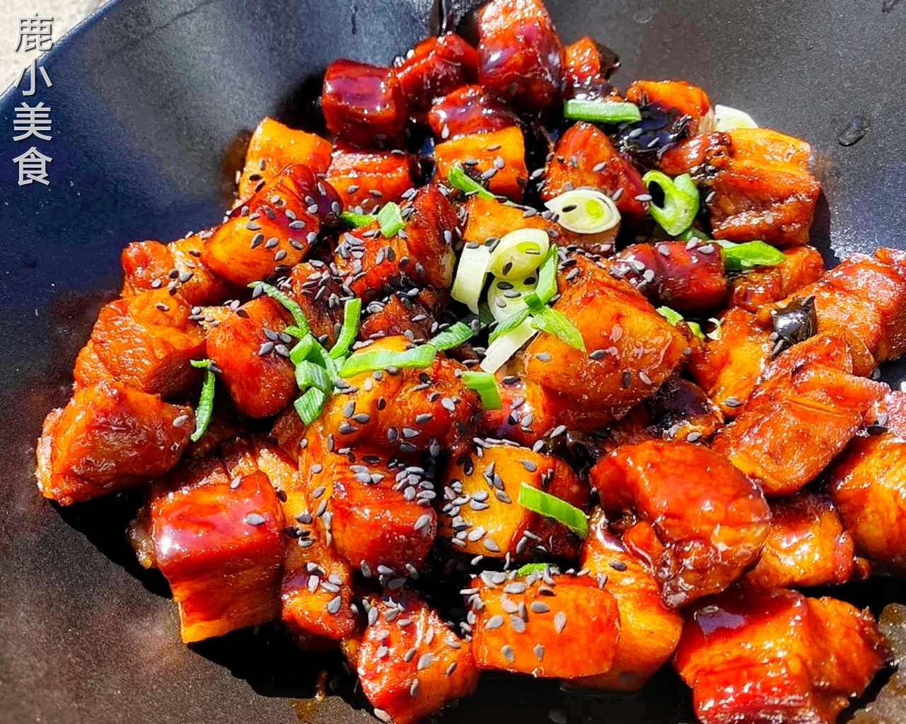 做红烧肉,糖色怎么炒?要不要焯水?很多人不懂,难怪油腻不入味