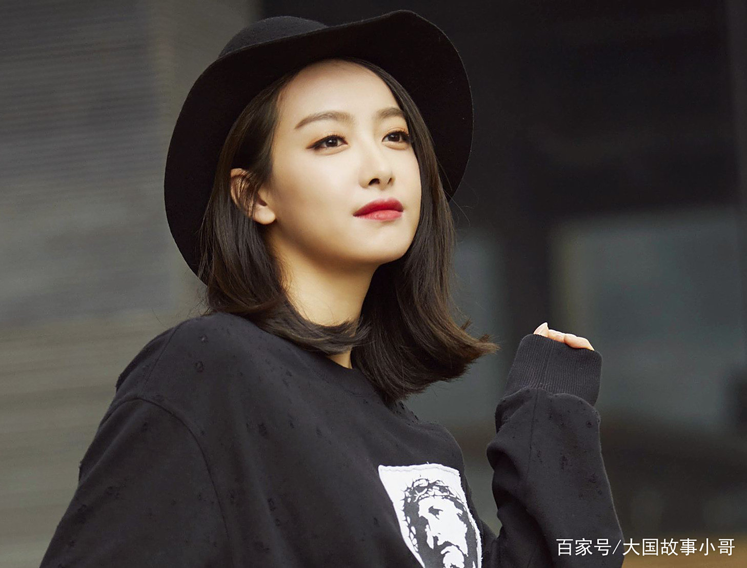 宋茜寄语“资深少女”:30+的小姐姐,如何在下一站找到幸福? 宋茜寄语“资深少女”:30+的小姐姐,如何在下一站找到幸福?