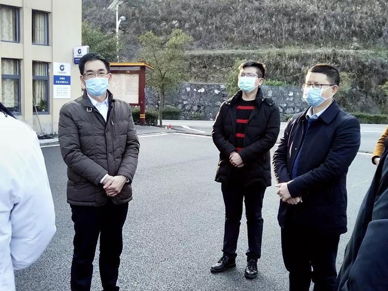 新邵县委书记阳晓华督战疫情防控一线