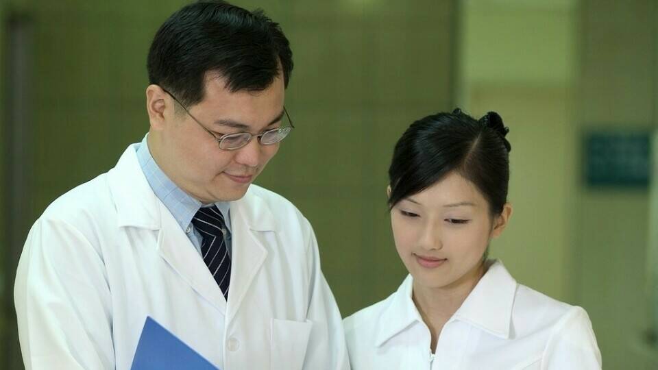 为什么医生很少娶护士的?医生一席话道出实情