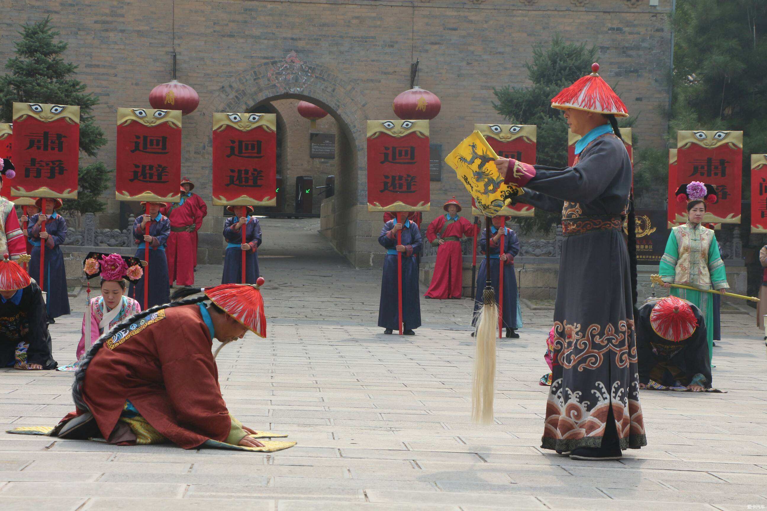 宣读圣旨卡通图片