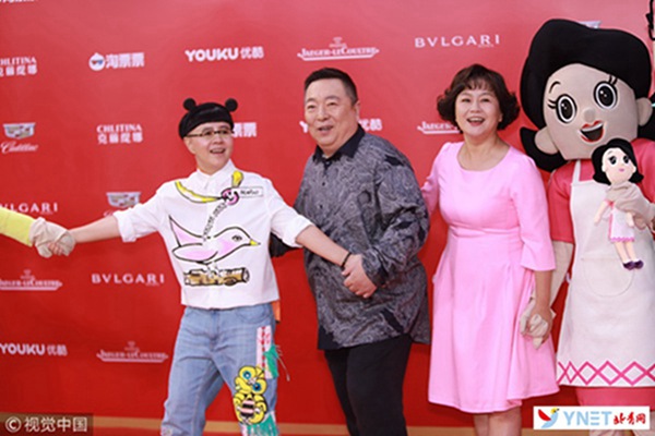 鞠萍姐姐董浩叔叔金龟子同框 引来童年回忆杀