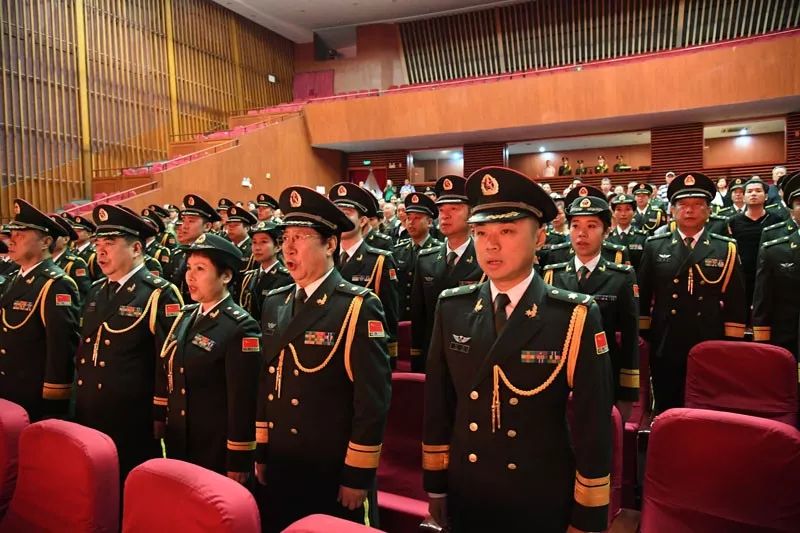 再见了,前线文工团!