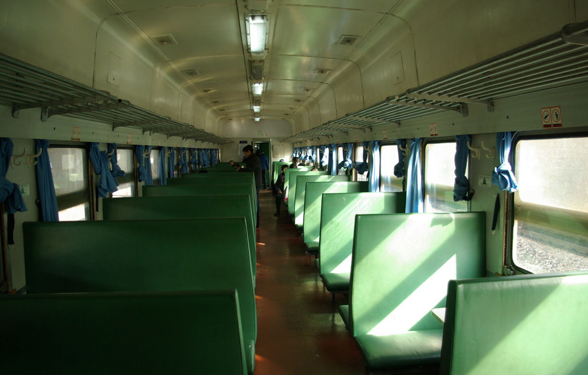 当时因为排这辆车是为了方便这个山区的农民和工人们