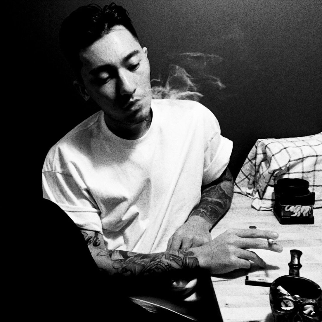 永远也剪不断的"旧情",巨蟹男真的那么"渣"吗?