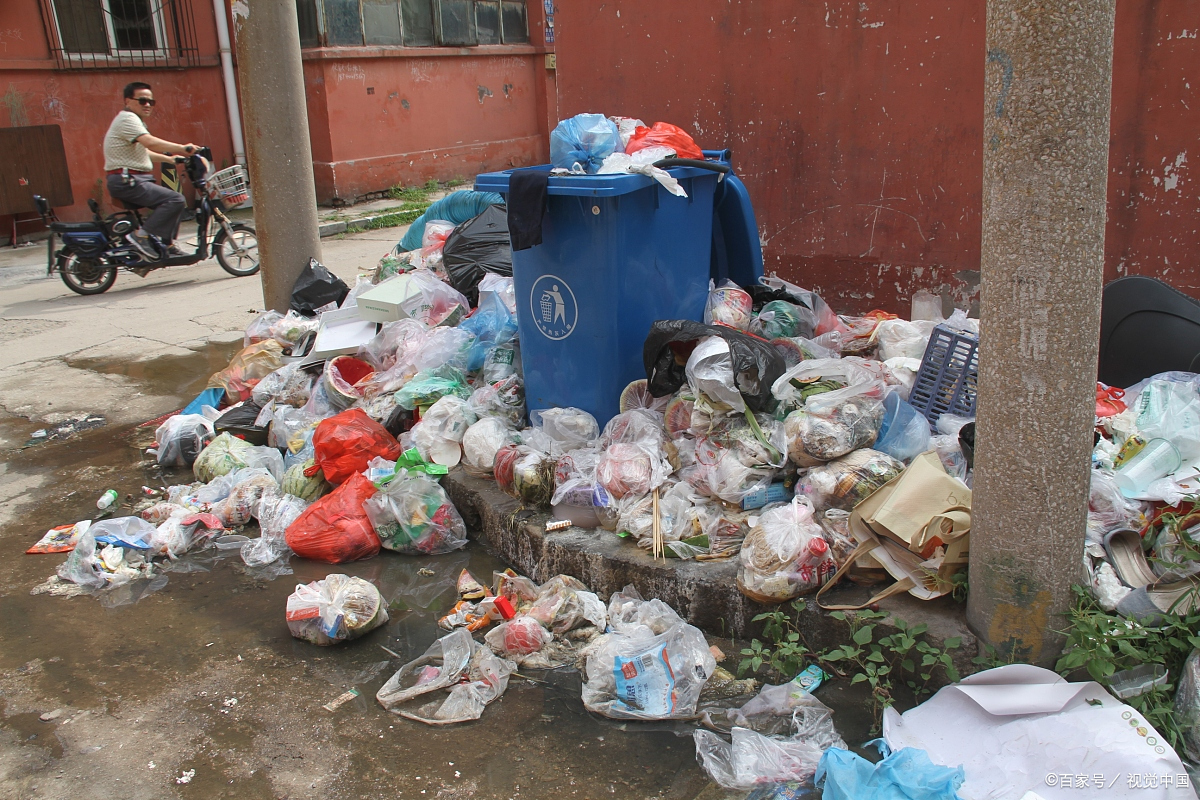 浙江:租客退房,房东开门发现满地垃圾,网友:垃圾堆也比这干净