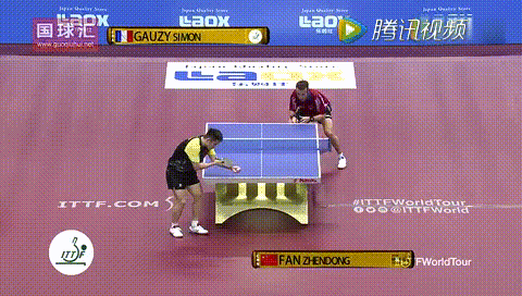 这位不修边幅的法国人,居然也是一位乒乓球高手?