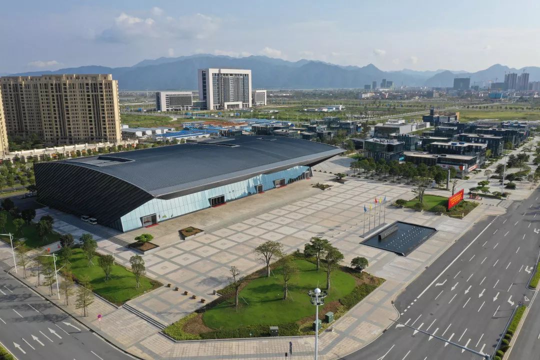 这里隐藏着"一核三极一区"的秘密!要打开来看一下吗?