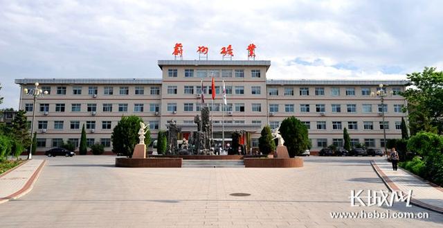 用断臂求生谋脱胎换骨——开滦集团对蔚州矿业公司实施整体改革当年