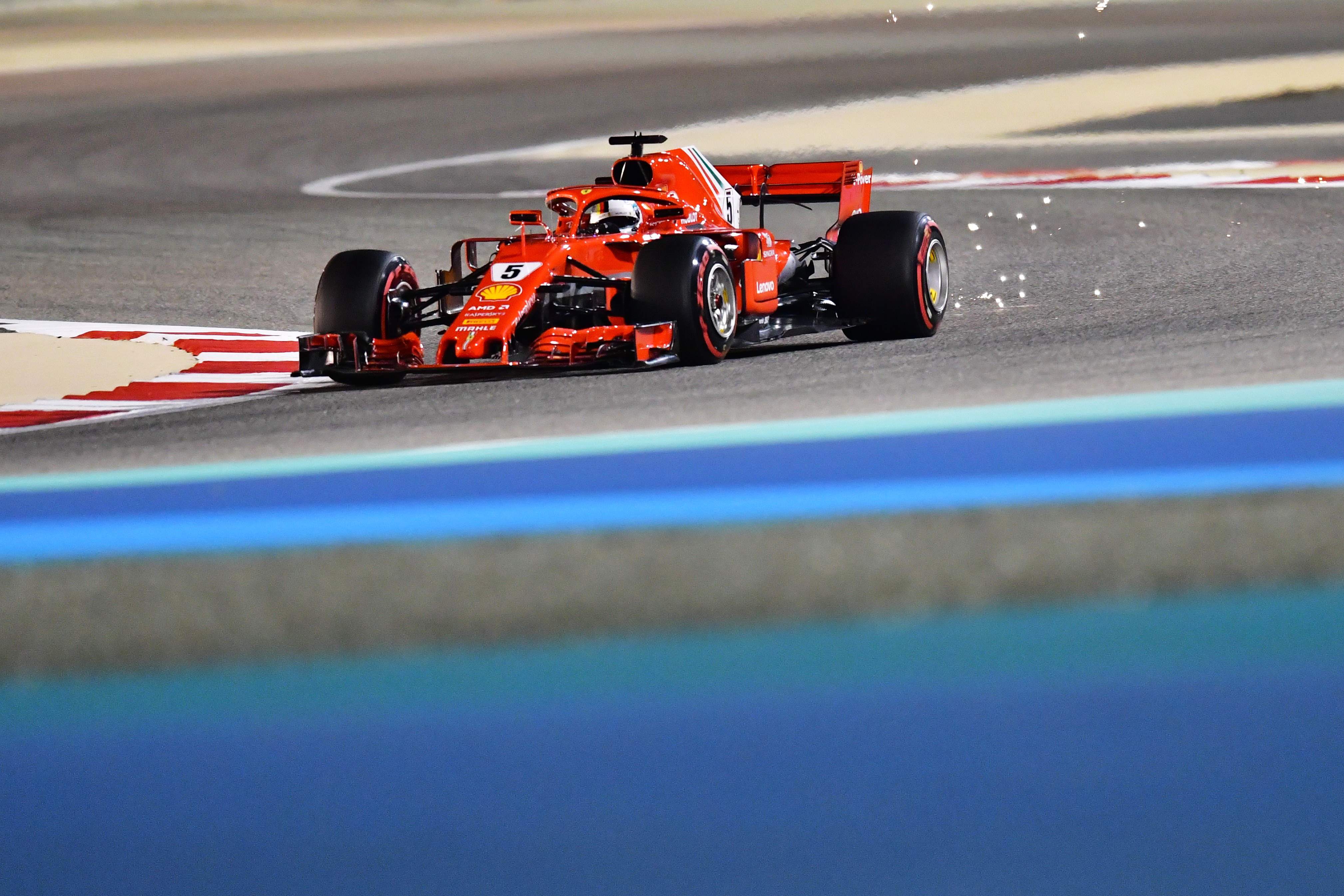 赛车——f1巴林大奖赛:维特尔获得杆位(16)