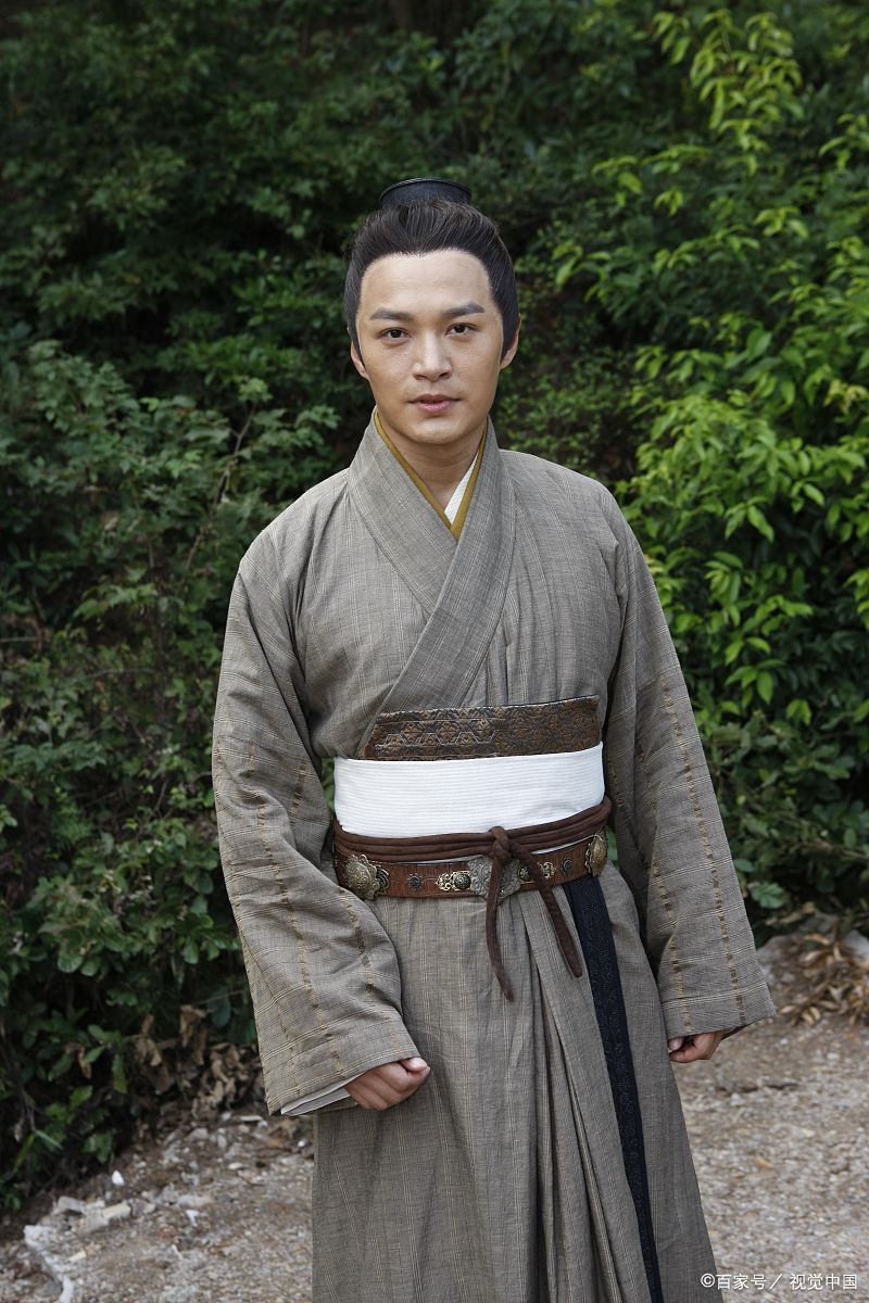 聊斋故事:《龙飞相公》