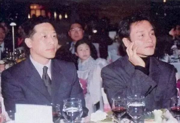 “抽烟只抽万宝路,一生只爱张国荣”,哥哥的传奇一生 “抽烟只抽万宝路,一生只爱张国荣”,哥哥的传奇一生