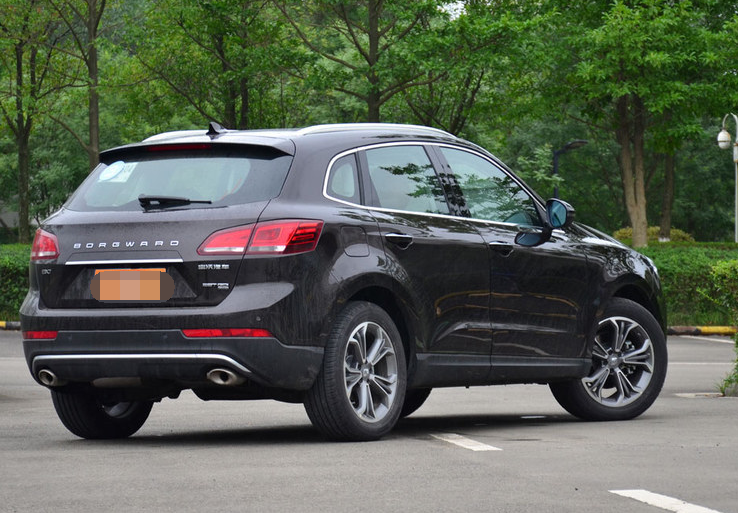 宝沃bx7 28t四驱旗舰型,威严稳重,彰显动感流线之美