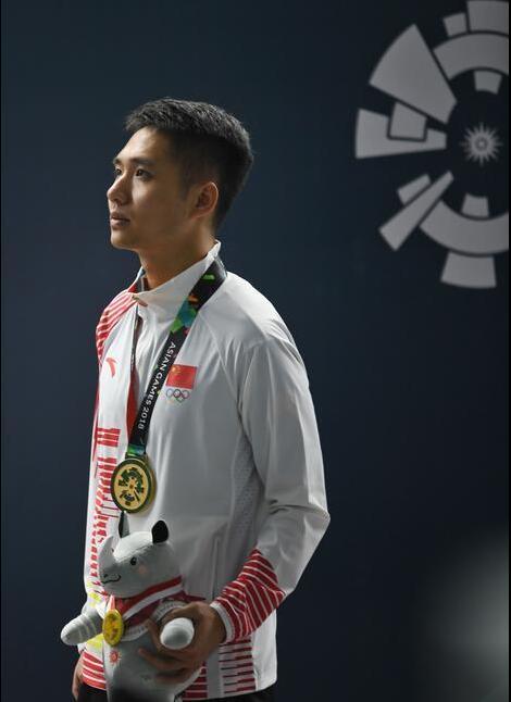 一扫首日丢金阴霾 杨皓然强势问鼎男子10米气步枪