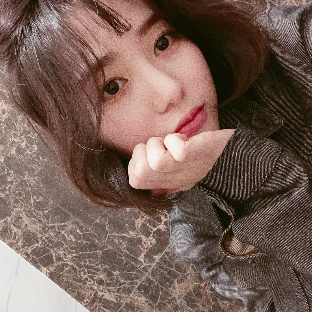 权珉娥ins上传自拍照 暖心答谢粉丝们的生日祝福