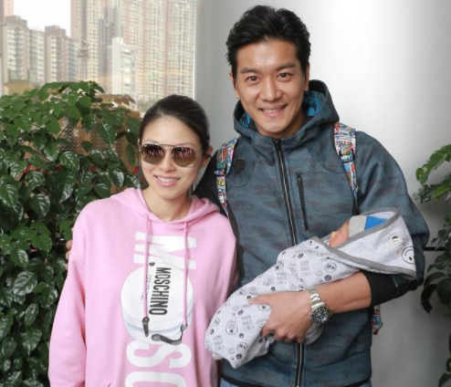 黎诺懿一家三口