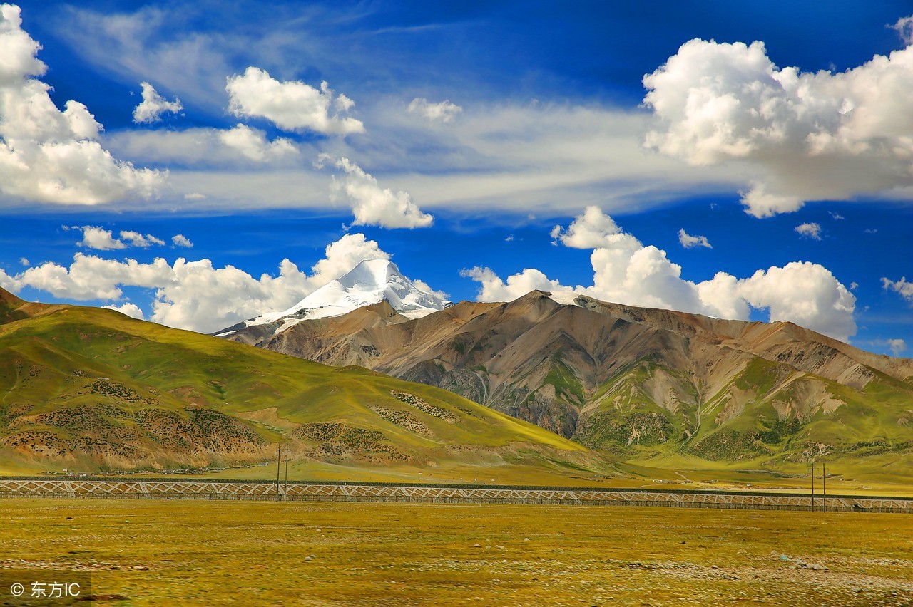 西藏那曲景色非常美丽,是一个旅游度假的好地方!